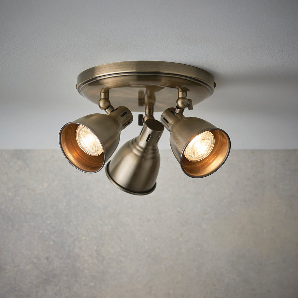 Antique Brass 3 Light Round Spotlight - Image 2