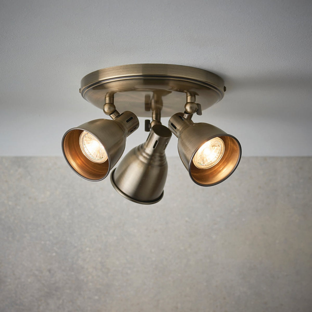 Antique Brass 3 Light Round Spotlight - Image 2