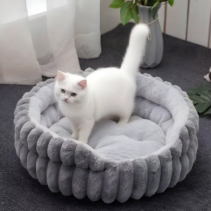 Classic Plush Donut Pet Bed - Image 1