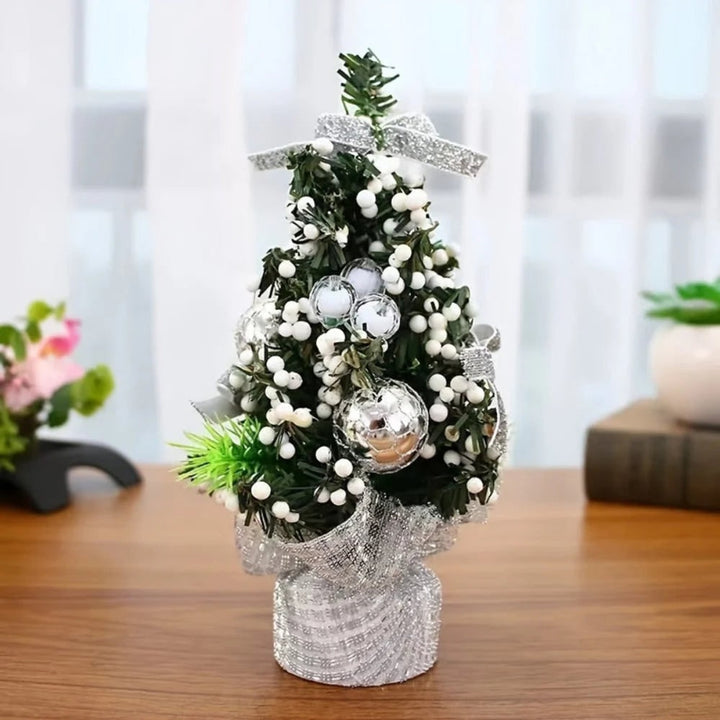 Decorated Mini Christmas Tree Set Of 3 With Berries And Baubles - Image 4