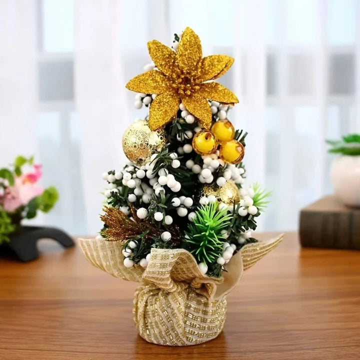 Decorated Mini Christmas Tree Set Of 3 With Berries And Baubles - Image 3