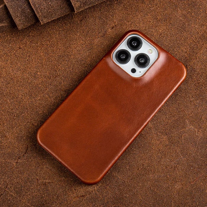 Genuine Leather iPhone Case With Oil Wax Finish For Enhanced Texture And Durability - Image 10