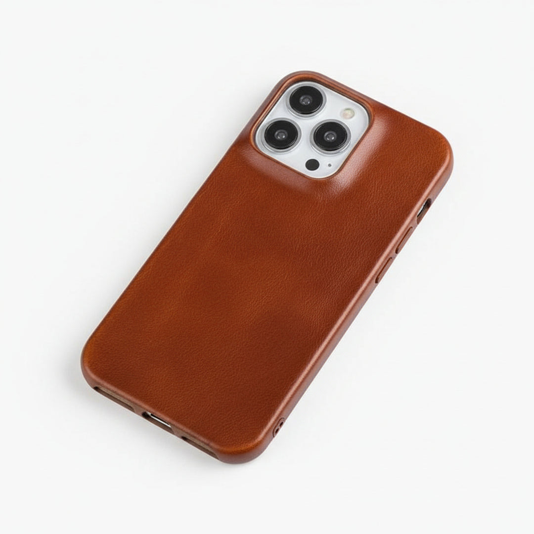Genuine Leather iPhone Case With Oil Wax Finish For Enhanced Texture And Durability - Image 2