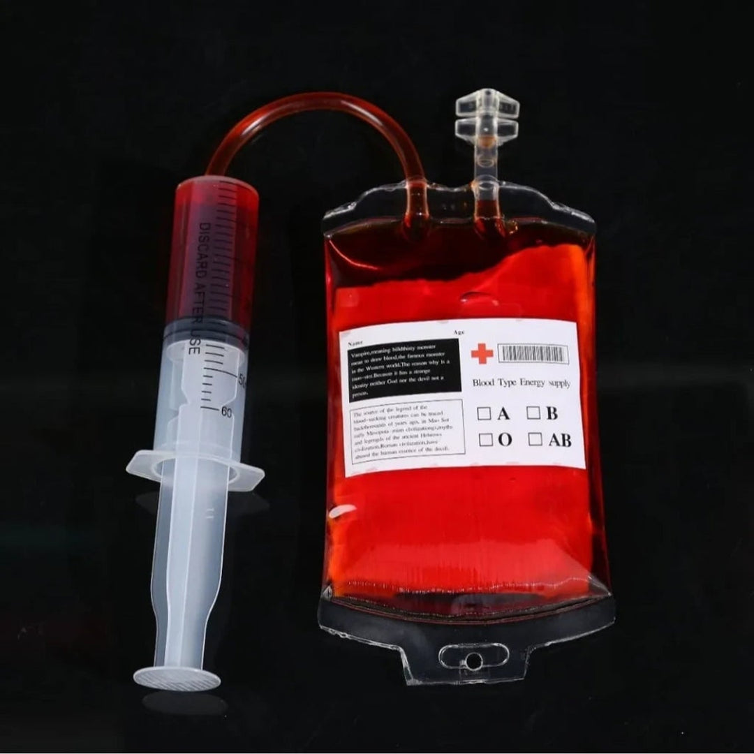 Halloween Blood Bag Drink Pouches With Syringe For Party Supplies Authentic Spooky Effect - Image 2