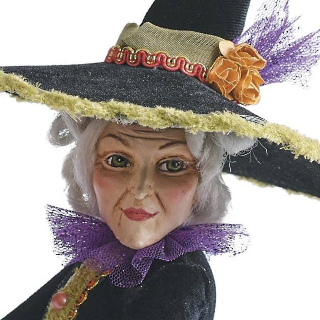 Halloween Figurine Witch-Themed Design With Resin Construction And Lightweight For Indoor Decor - Image 9