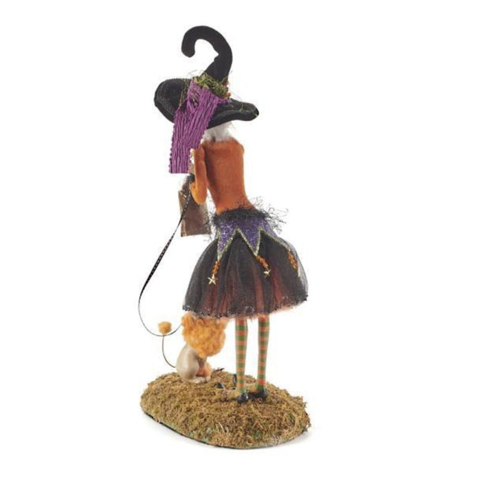 Halloween Figurine Witch-Themed Design With Resin Construction And Lightweight For Indoor Decor - Image 7