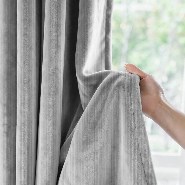 Heavy Climate-Insulated Winter Thermal Insulated Curtain For Warmth And Comfort - Image 4