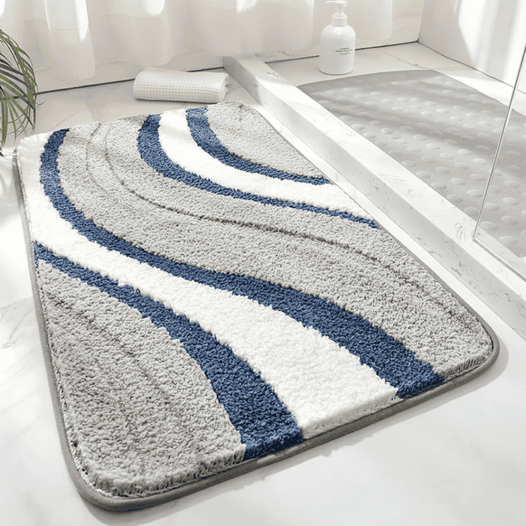 Microfiber Bath Mat With Quick-Drying Absorbency & Non-Slip Backing - Image 1