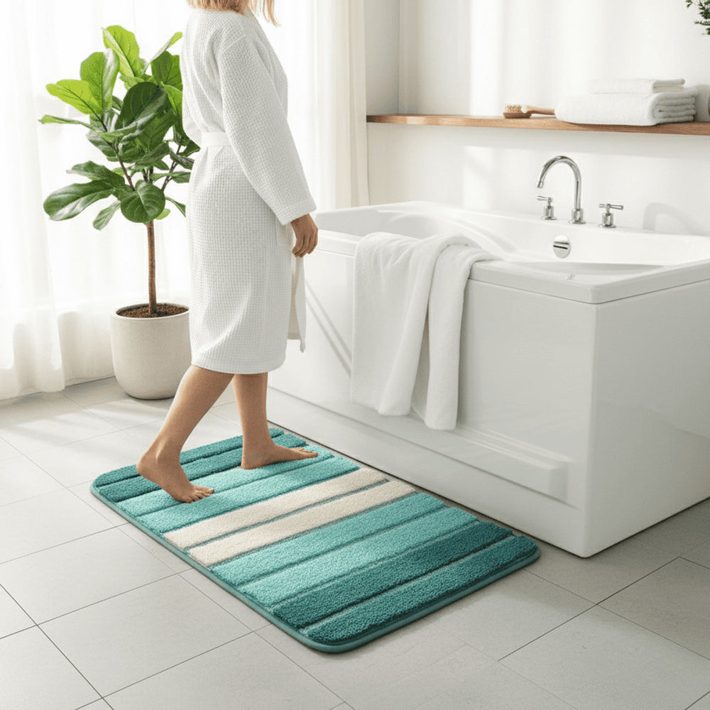 Microfiber Bath Mat With Quick-Drying Absorbency & Non-Slip Backing - Image 2