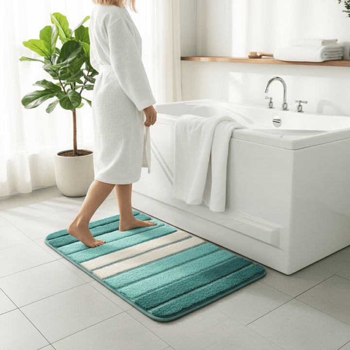 Microfiber Bath Mat With Quick-Drying Absorbency & Non-Slip Backing - Image 2