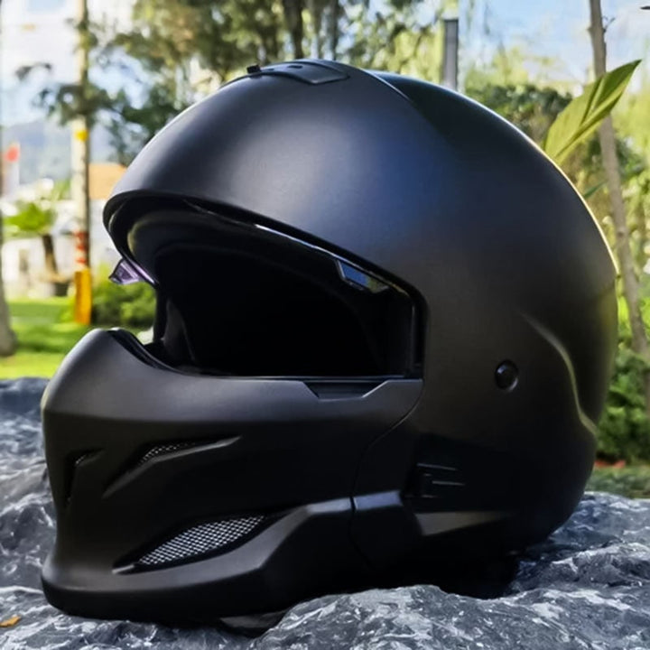Motorcycle Helmet with Secure Full-Face Design and Visor - Image 6
