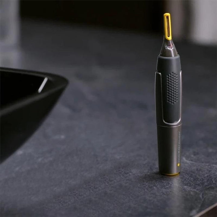 Precision Trimmer With LED Light And German Stainless Steel Blade - Image 4