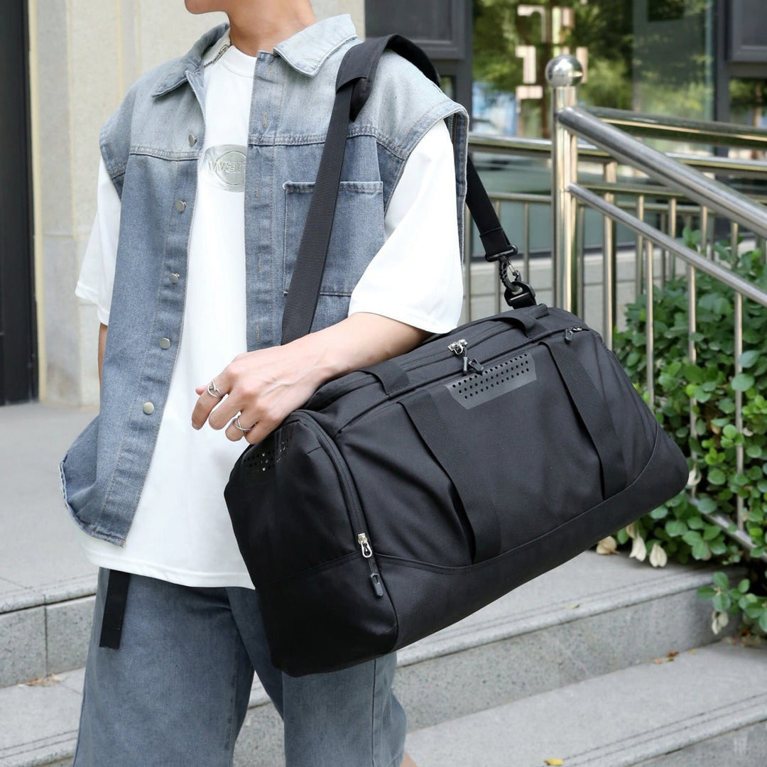 Travel Duffel Bag With Sporty Design Featuring Dedicated Storage Spaces And Easy Carrying On The Move - Image 6