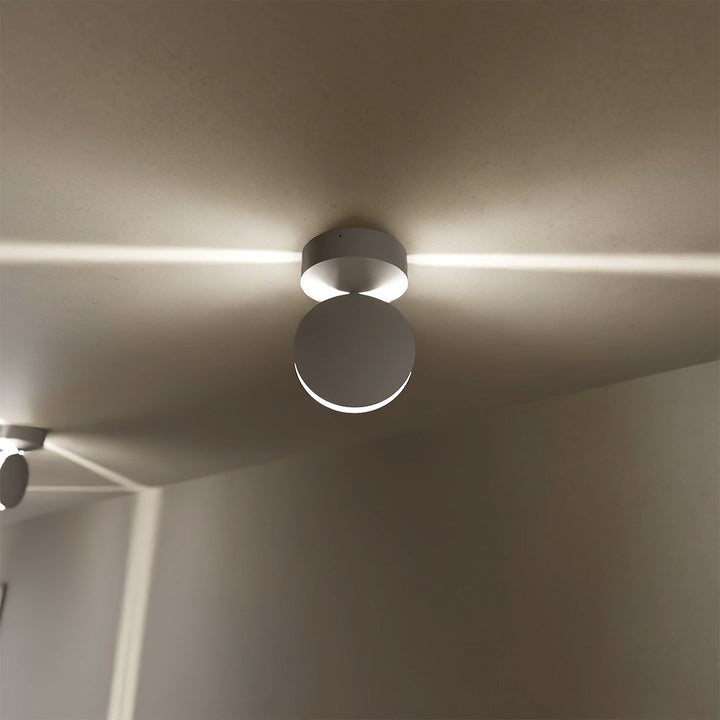 360° Rotating LED Wall Light – Adjustable Spotlight for Modern Interiors